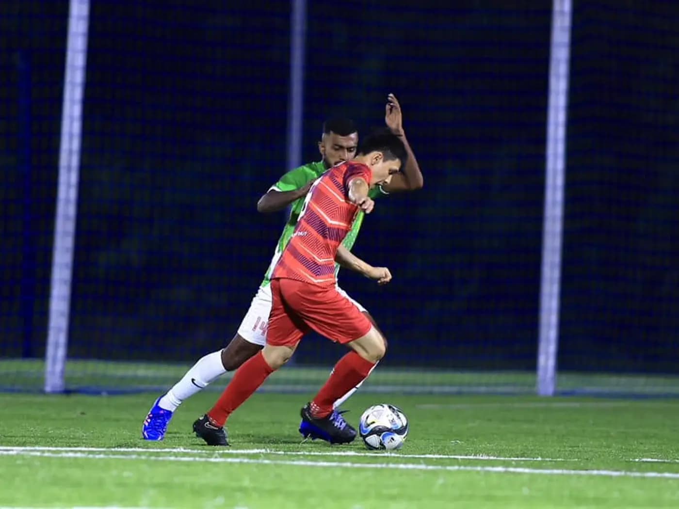 Extreme pushing and dribbling in a duel at ArmourX Sports